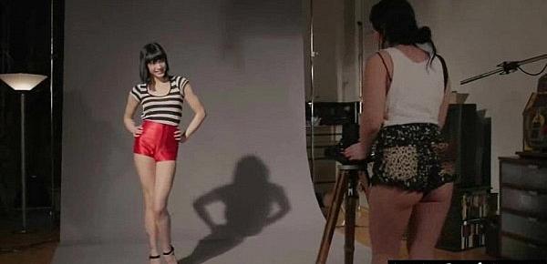 Lez Girl (andy&asphyxia) And Mean Girl In Punish Sex Tape clip-09